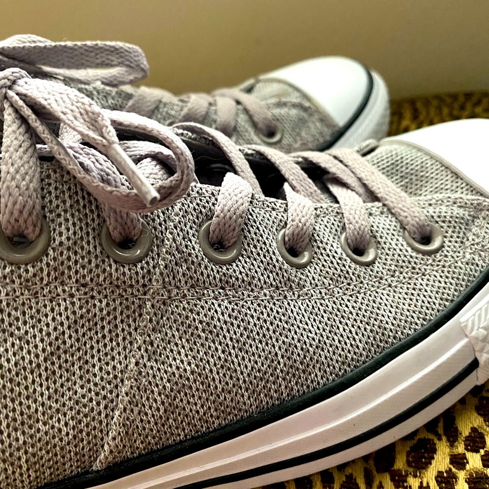 Converse Madison Size 10